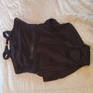 5/$20 New with tags black pacific connections swimsuit